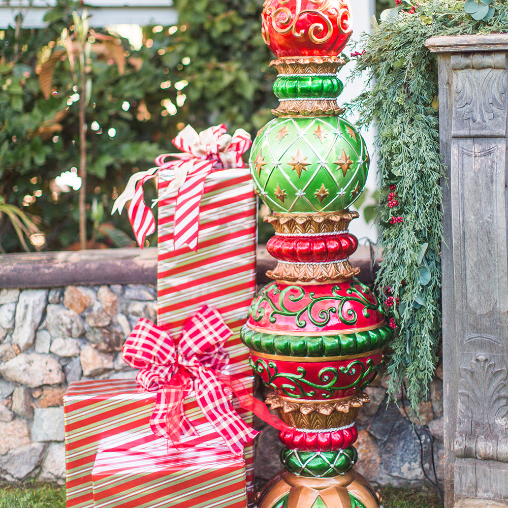 Photo OP at the tea with santa experience